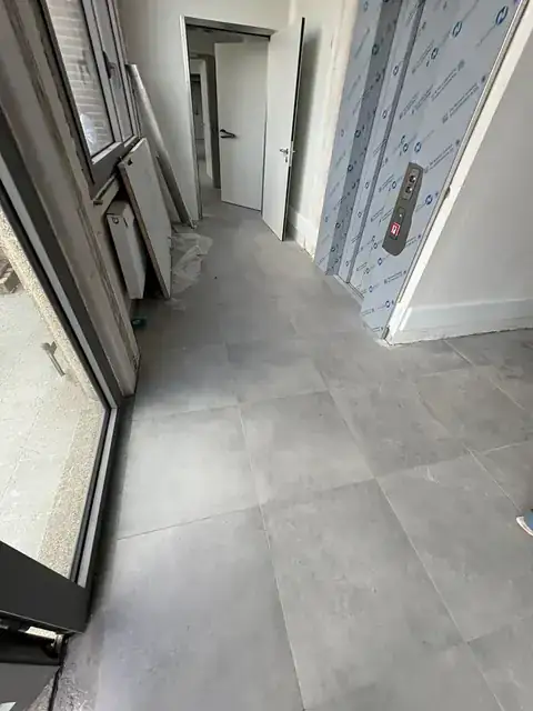 Couloir après remise en état par FHN Clean
