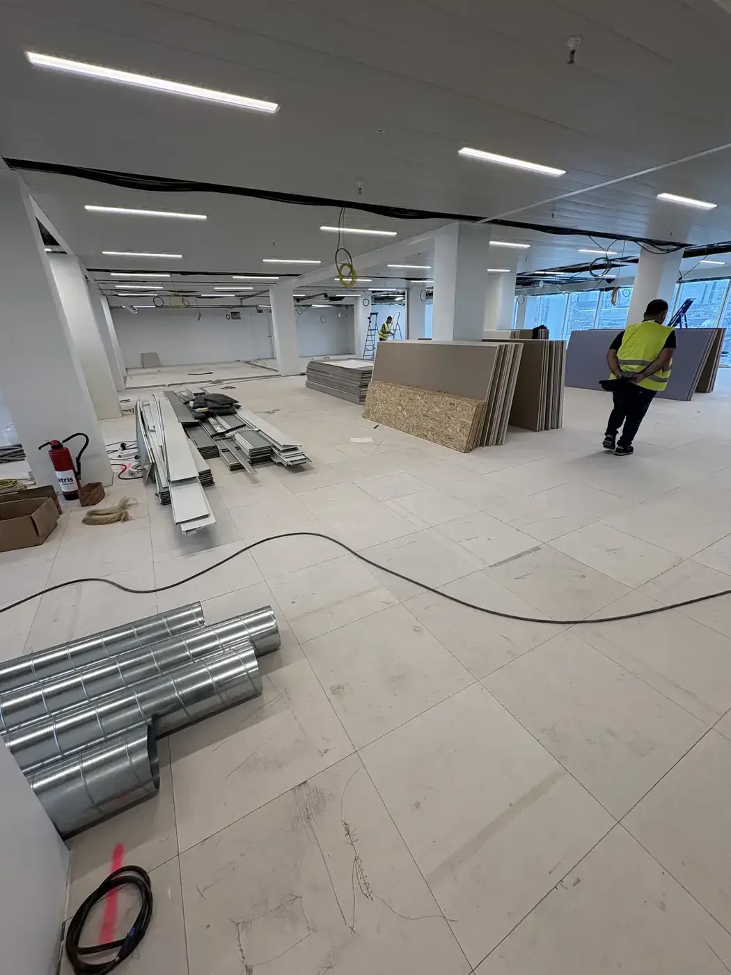 Plateau de bureaux en fin de chantier